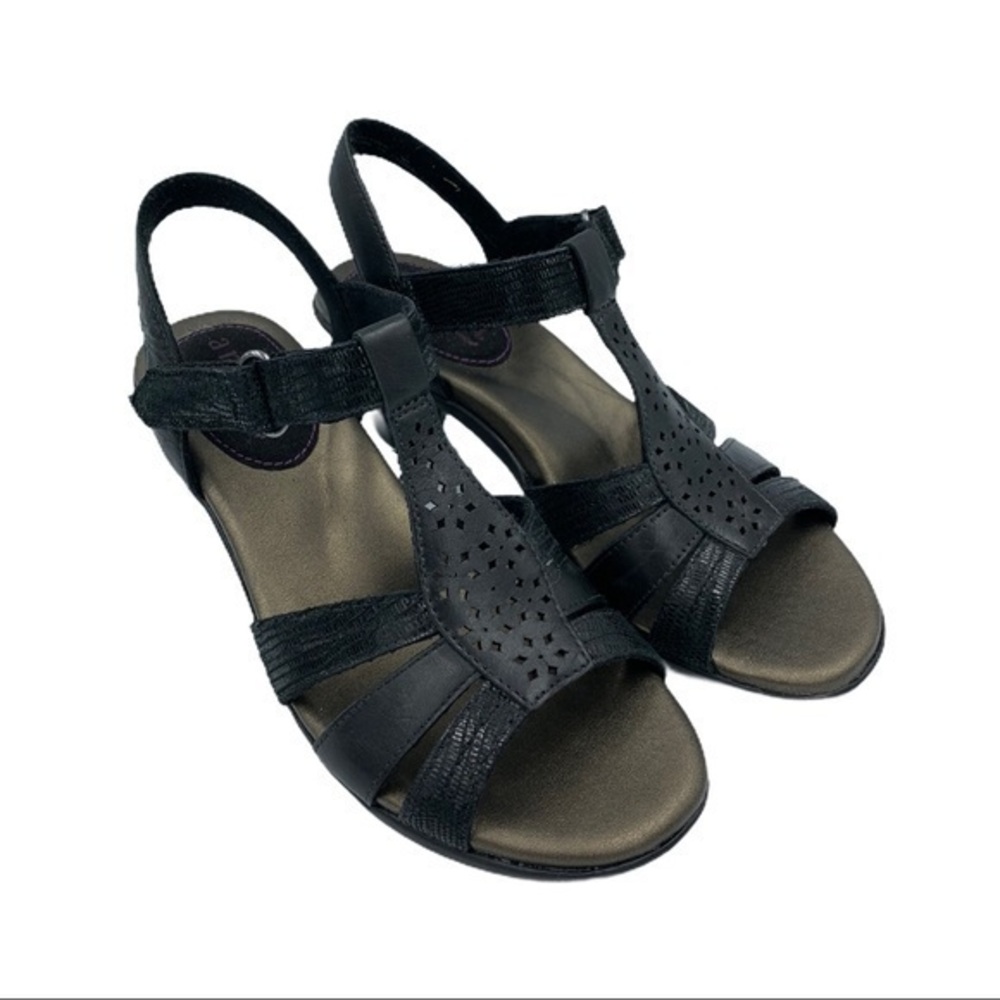 Aravon‎ Mary AR Black Leather T-Strap Heel Sandal 6